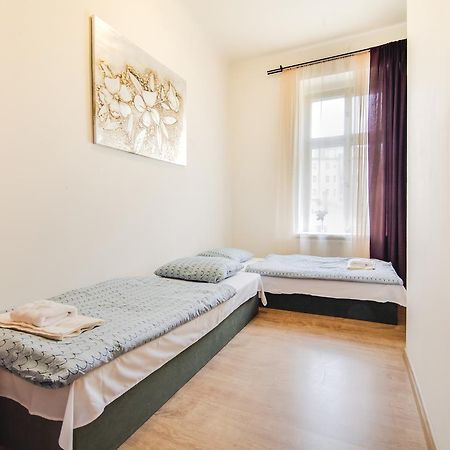 פראג Aparthotel Zarra מראה חיצוני תמונה