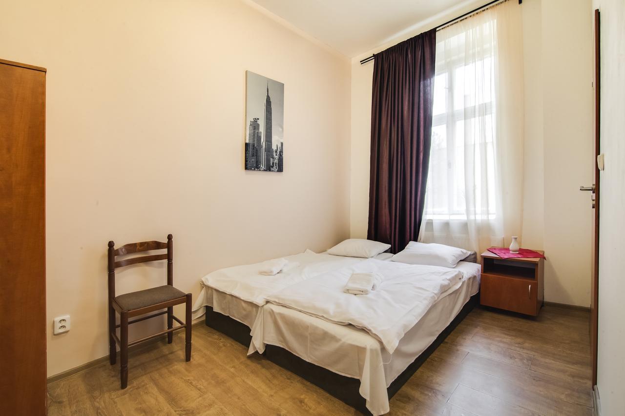 פראג Aparthotel Zarra מראה חיצוני תמונה