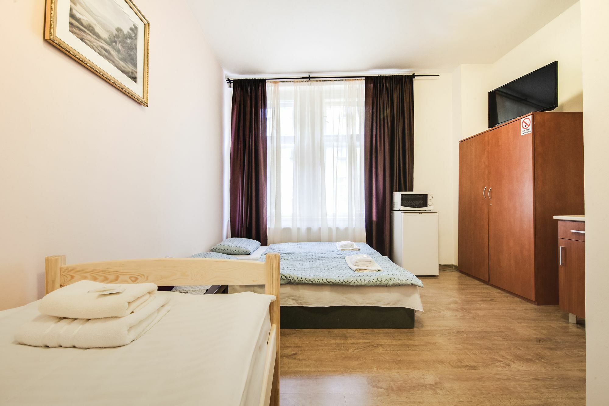 פראג Aparthotel Zarra מראה חיצוני תמונה